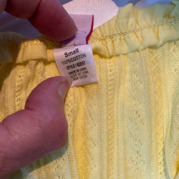 NWT Yellow Sleeveless Tunic Top - Picture 3 of 4